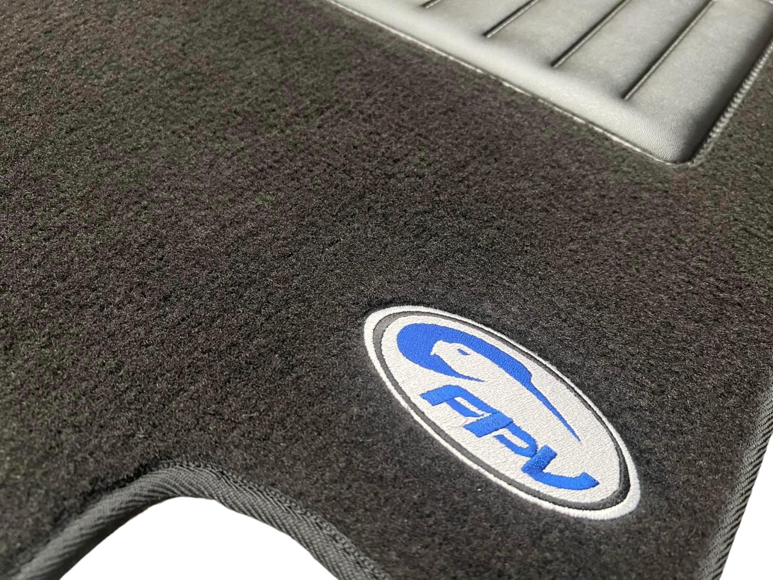 FORD BA BF FG SEDAN FPV 3 PIECE FLOOR MATS BLACK PLUSH BLUE & SILVER BADGE Reborn Auto